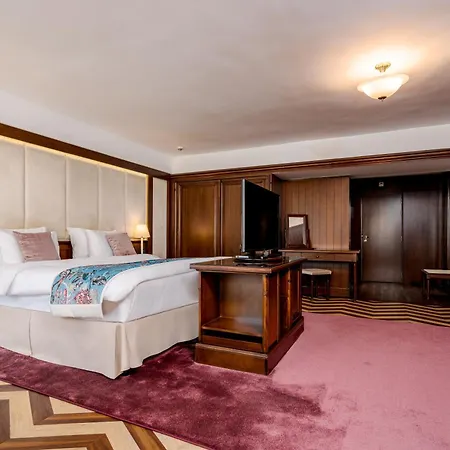 International Hotel